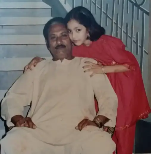 Munmun Dutta with father