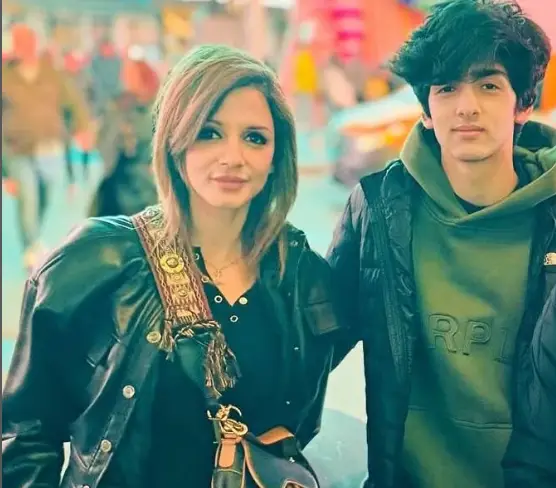 Hrehaan Roshan with her mother