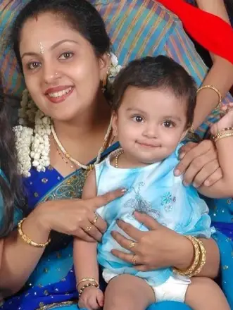 Hansika Krishna with her mother