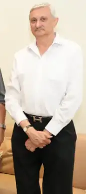 Zainab Ravdjee father