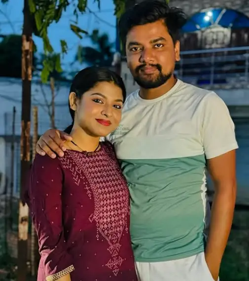 Arunita Kanjilal with her elder brother